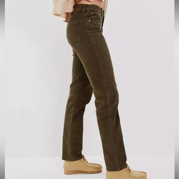 American Eagle Women’s 90s Stretch Straight Corduroy Pants Size 4 NWT - Picture 5 of 5
